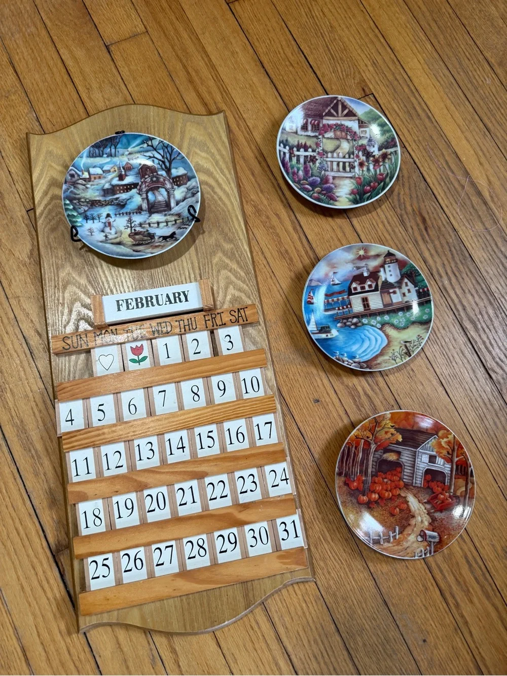 Vintage Wooden Perpetual Calendar with Decorative Scenic Plates - Multicolor